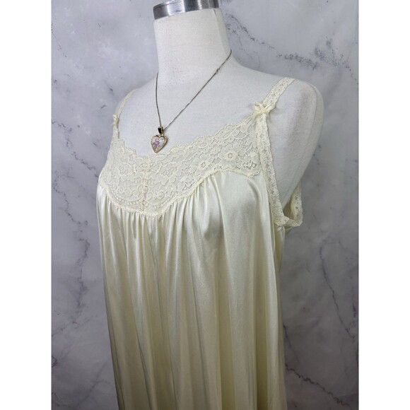 VTG 60s Romantic Nightgown Dress sz S Cream Nylon Lace Floral Lingerie Ethereal - Picture 11 of 16